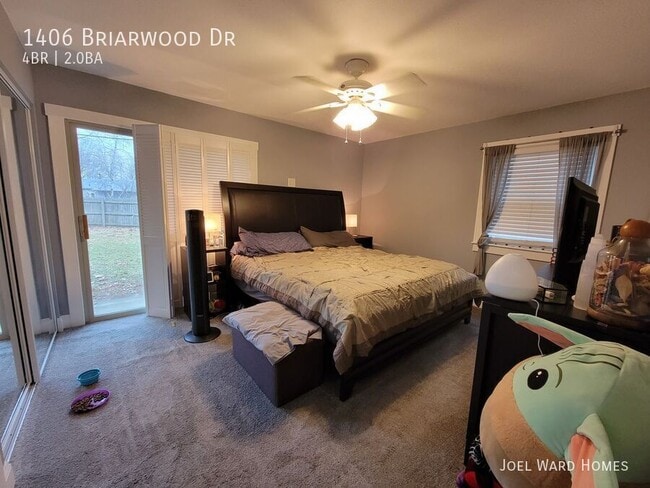 Building Photo - 1406 Briarwood Dr