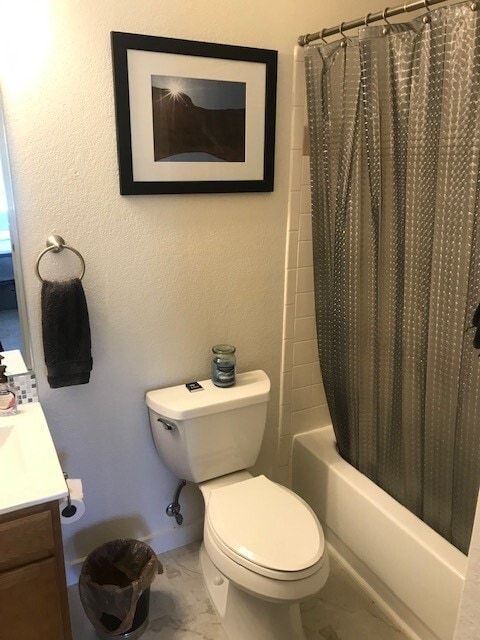 Building Photo - Spacious 2 Bed 2 Bath Condo in Central Fort Collins!