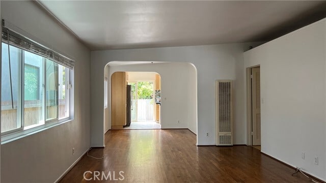 Building Photo - 2321 Cloy Ave