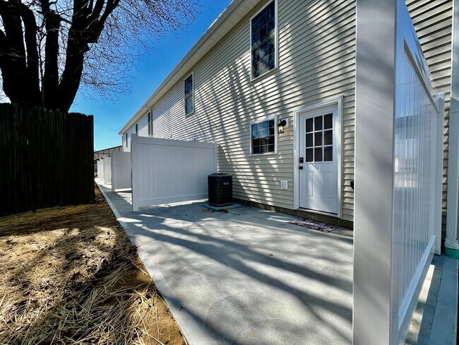 Building Photo - Pearl of a new construction home Batesville, IN