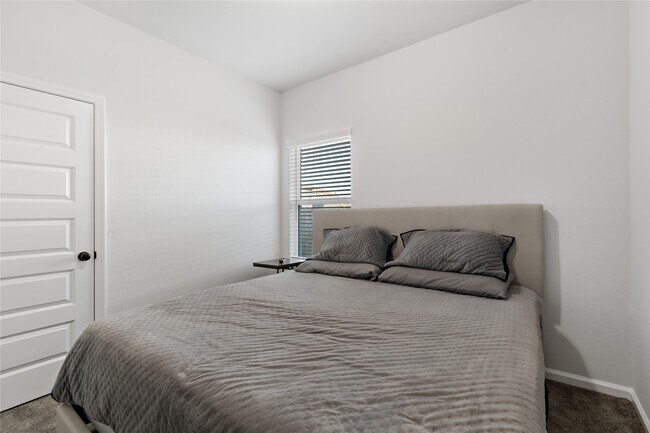 Building Photo - 10918 Amador Peak Dr