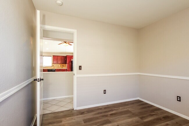 Building Photo - 2317 E Flintlock Pl