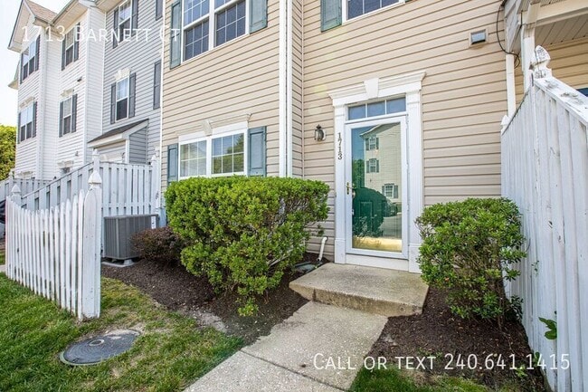 Building Photo - 1713 Barnett Ct