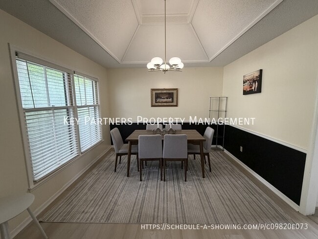 Building Photo - 6501 Long-