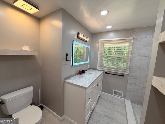 Building Photo - 1734 Cahoon St SW