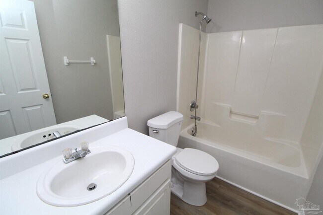 Building Photo - 6854 Cedar Ridge Cir