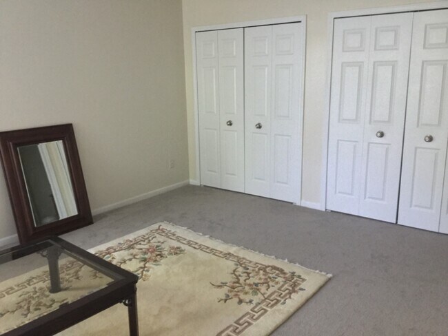 Building Photo - 1123 Joyce Ln