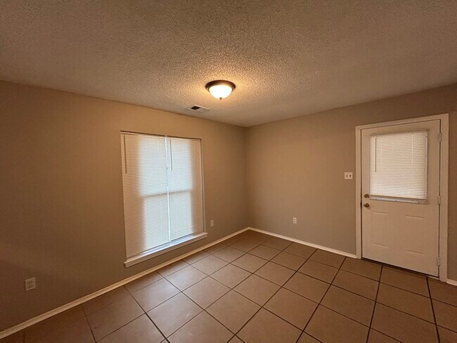 Building Photo - 7080 Benji Ave