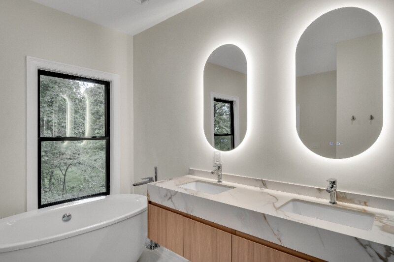 Building Photo - 14 Summit St