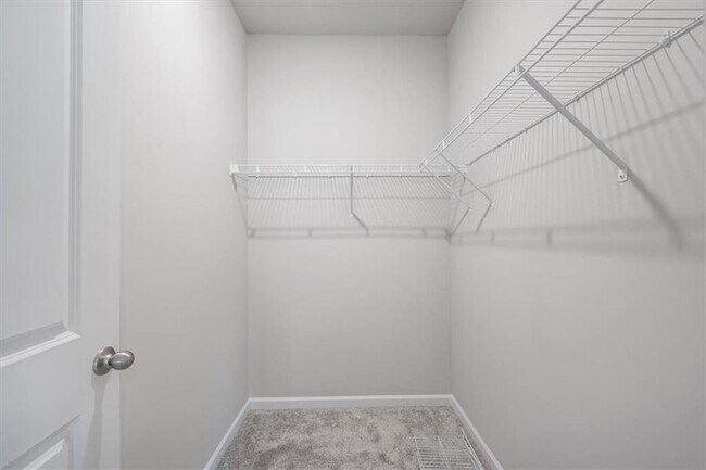 Building Photo - 1505 Slopeside Loop SE