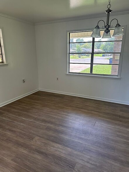 Building Photo - 127 Kaffie Dr