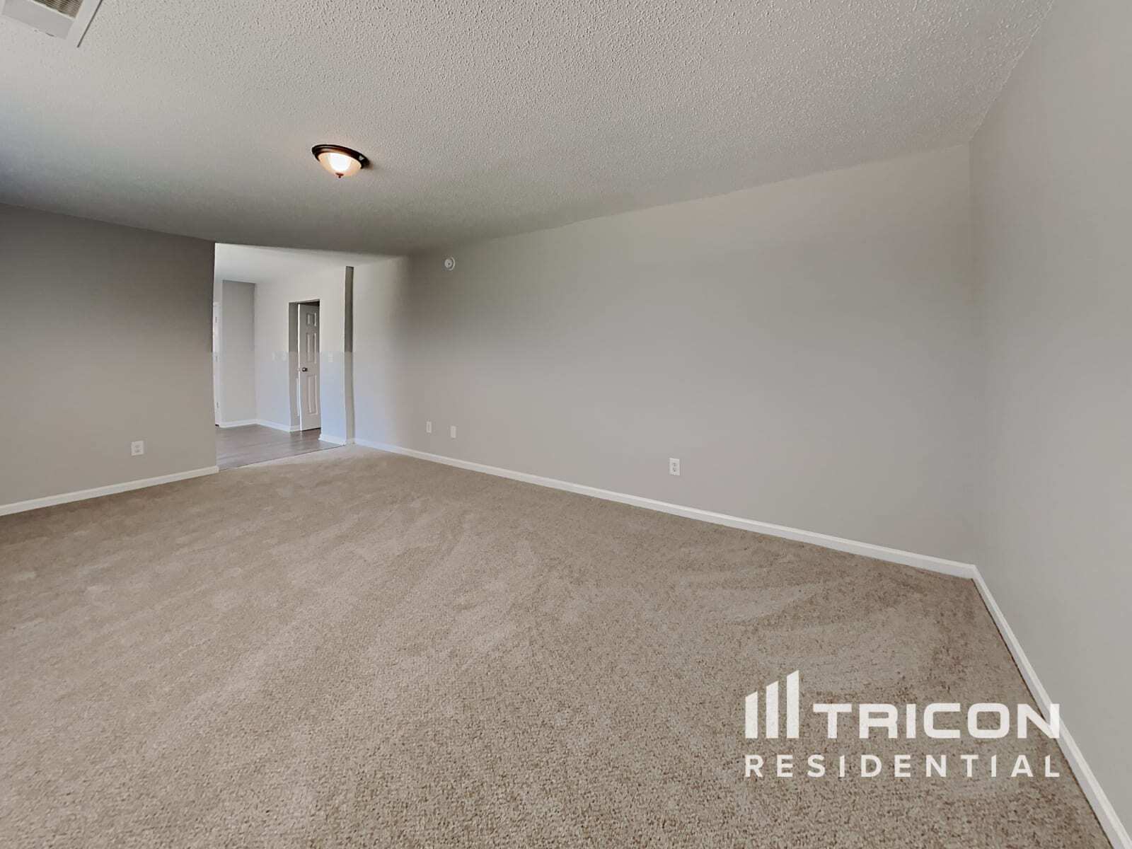 Building Photo - 142 Quiet Grove Dr