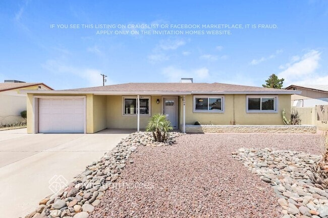 Building Photo - 2408 W Seldon Ln
