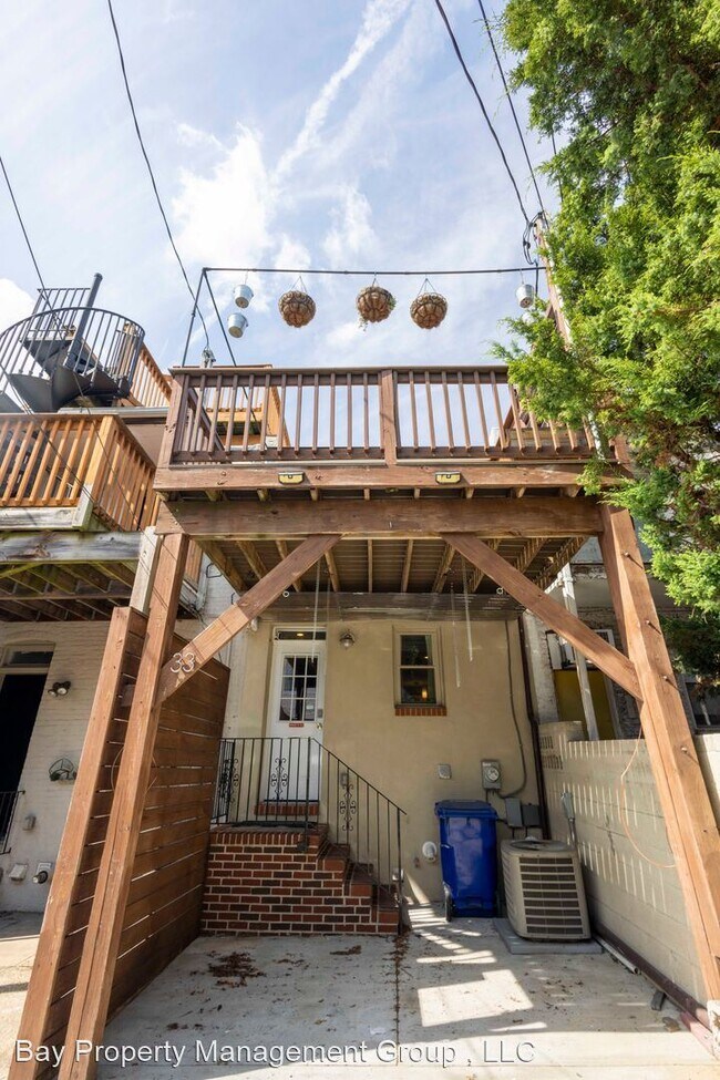 Building Photo - 2 br, 3 bath House - 33 S Curley St