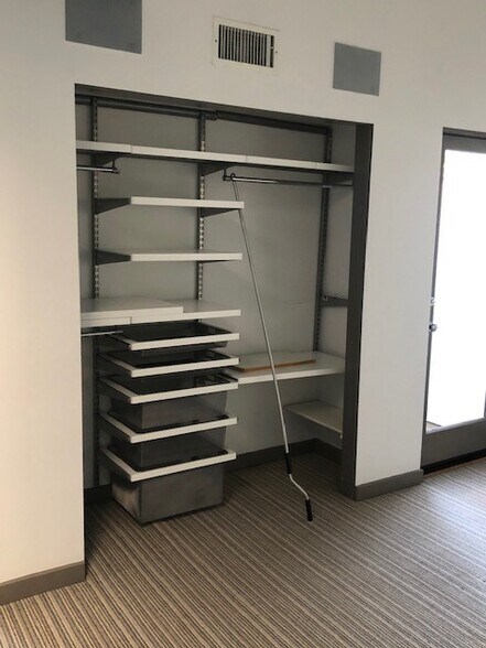 Building Photo - 2541 6th St