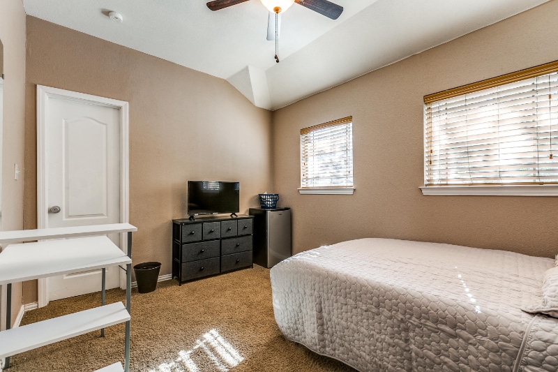 Building Photo - 1530 Wild Fire