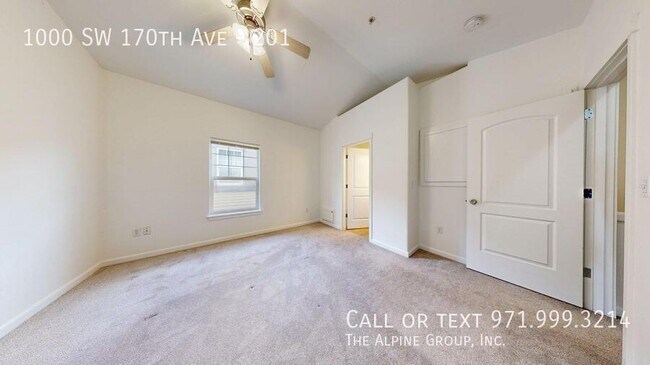 Building Photo - 1000 SW 170th Ave