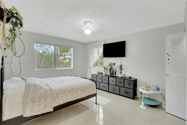 Building Photo - 15400 SW 284th St