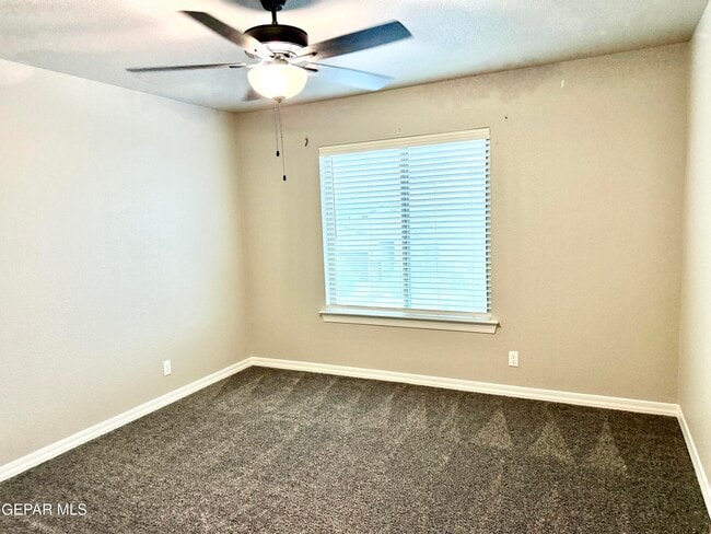 Building Photo - 12824 Linstead Ave