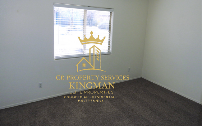 Building Photo - Beautiful 3 bed 2 bath Split Floor plan home - Near KRMC Hualapai Mountain Campus