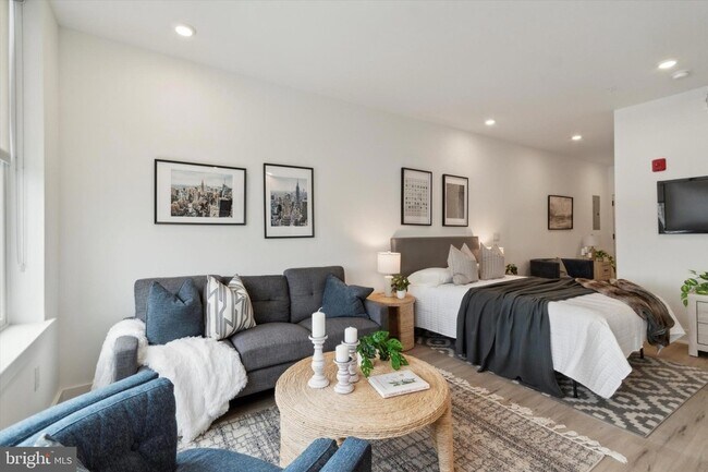 Building Photo - 139 W Chelten Ave