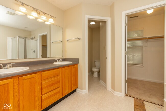 Building Photo - 4854 Oakleigh Pkwy