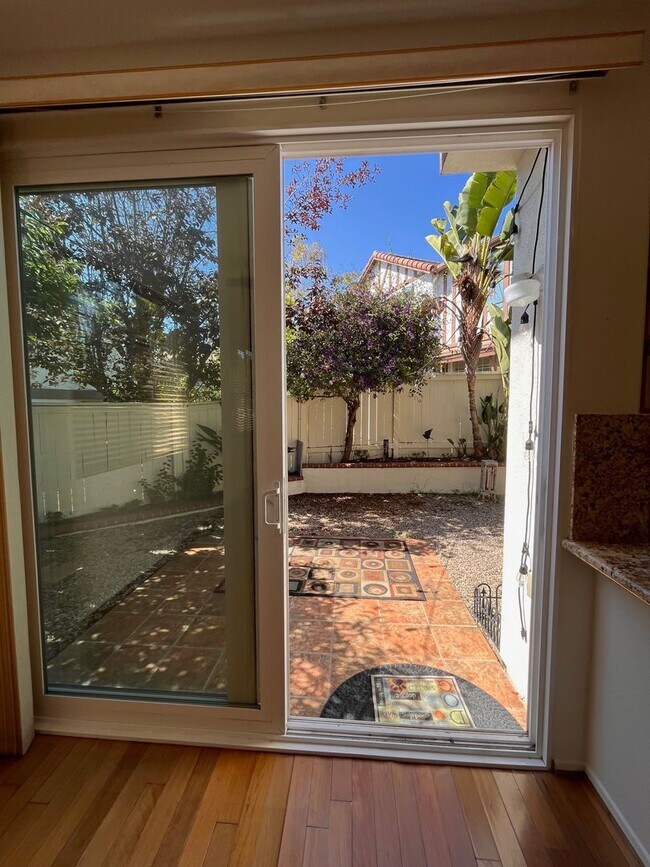 Building Photo - Encinitas Gem: Stunning 2 Bed 2.5 Bath Tow...