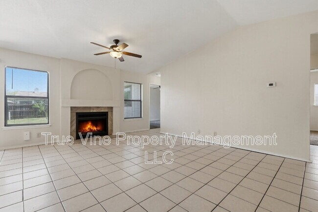 Building Photo - 7911 Corona Ridge