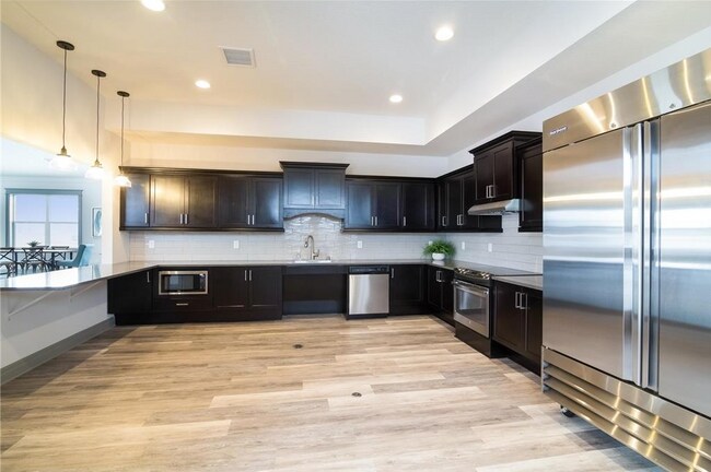 Building Photo - 18196 Goldfinch Wy