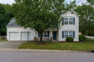 Building Photo - Corner lot 3 bed 2.5 bath with large fenced yard in Grove Park!