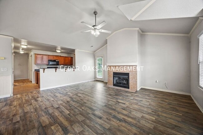 Building Photo - 1308 S C Ct