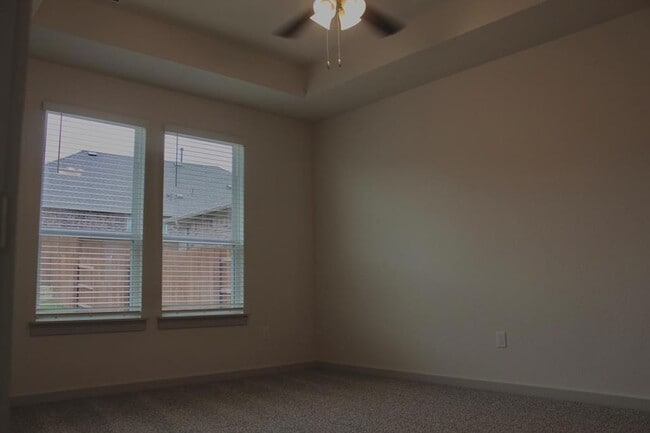 Building Photo - 2245 Leppy Ln