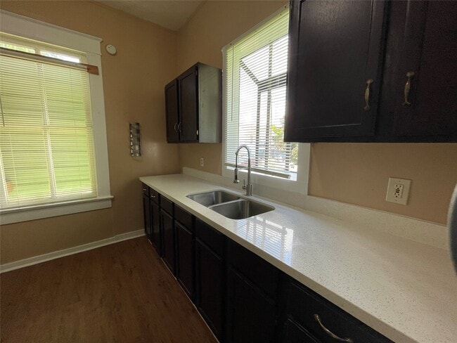 Building Photo - 3828 Avenue M 1/2