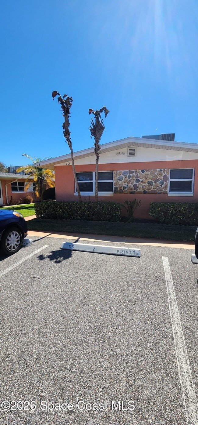 Building Photo - 205 Cleveland Ave