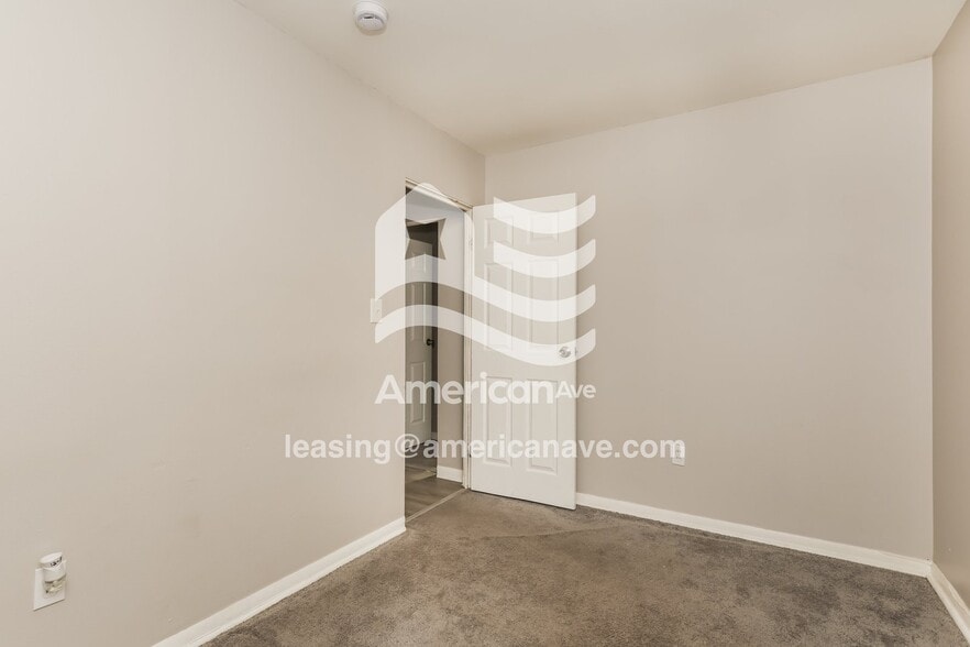 Building Photo - 3912 Lori Sue Ave