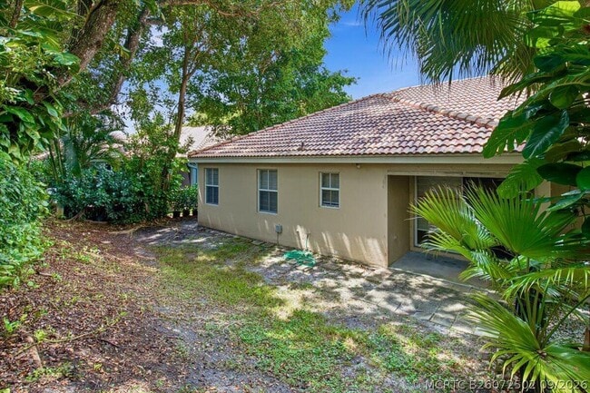 Building Photo - 4112 Pine Ridge Ln