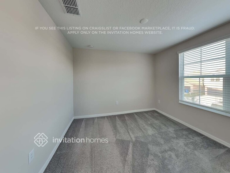 Building Photo - 2393 Jungle Dr