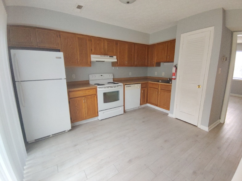 Building Photo - 9 Fonda Dr