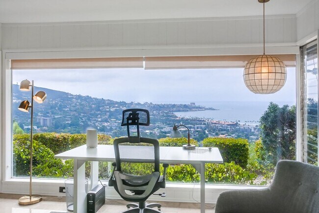 Building Photo - Modern Ocean View Home in La Jolla 4 Bed, 3 Bath