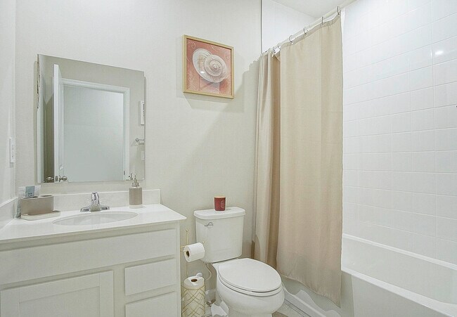 Building Photo - 266 Raspberry Rd