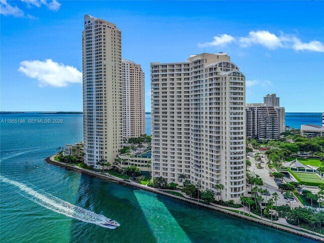 Building Photo - 888 Brickell Key Dr
