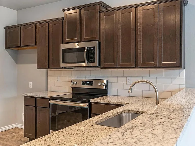 Building Photo - 523 North St