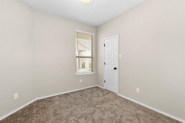 Building Photo - 508 Crane Crest Dr