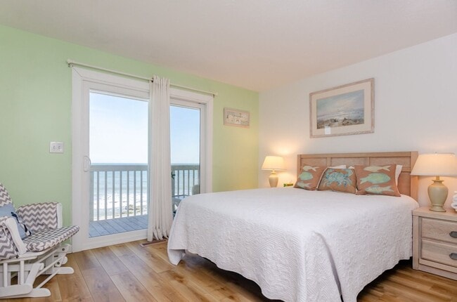 Building Photo - 2102 Surfrider Ct