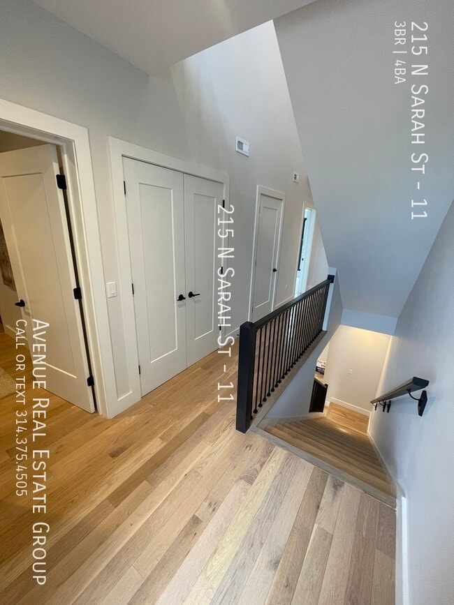 Building Photo - 215 N Sarah St