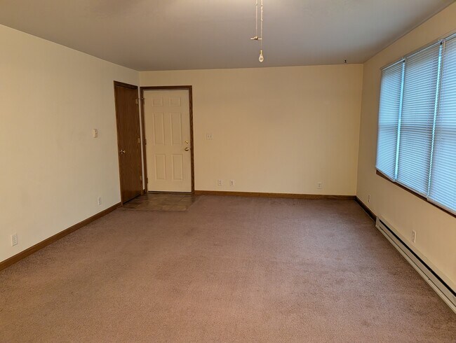 Building Photo - 234 S Emmett St