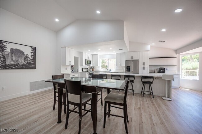 Building Photo - 9053 Firebird Dr