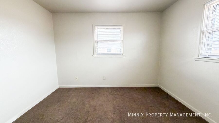 Building Photo - 2113 S Loop 289