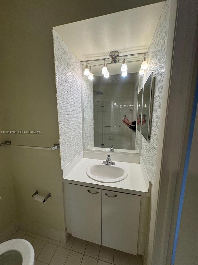 Building Photo - 8620 NW 3rd Ln