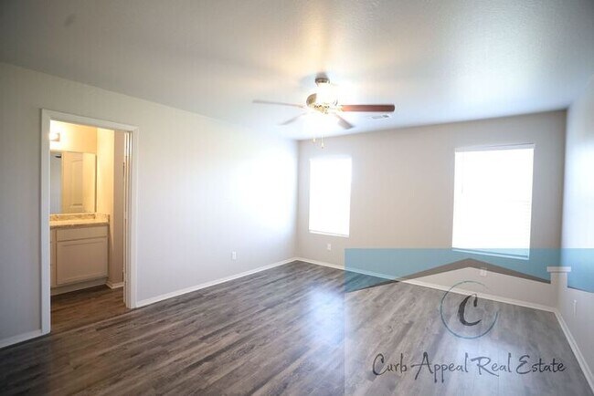 Building Photo - Beautiful 4 bedroom/2 bath home - Nettleton